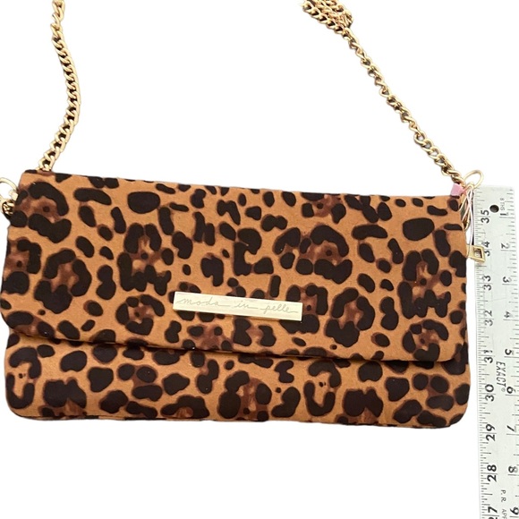 Leopard print flap over handbag. - Picture 5 of 6